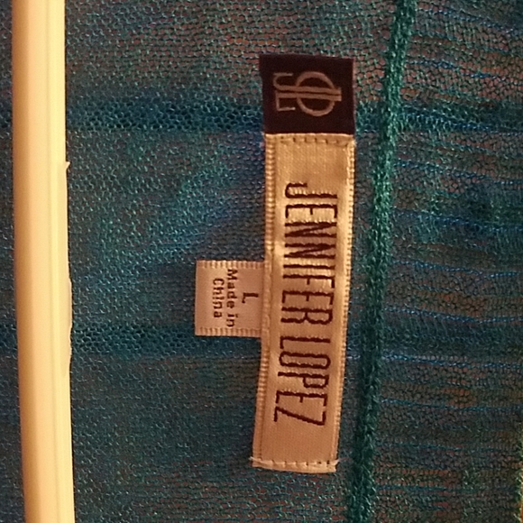 Top - Picture 2 of 2